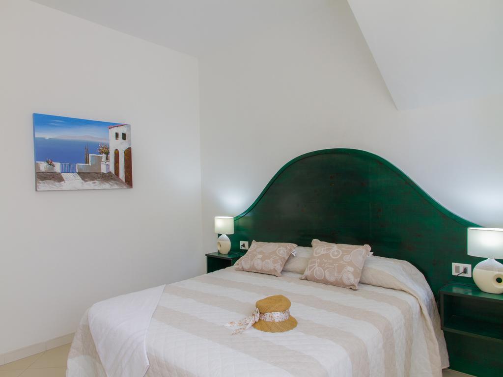 Gelso Bianco Apartments Campofelice Di Roccella Dış mekan fotoğraf