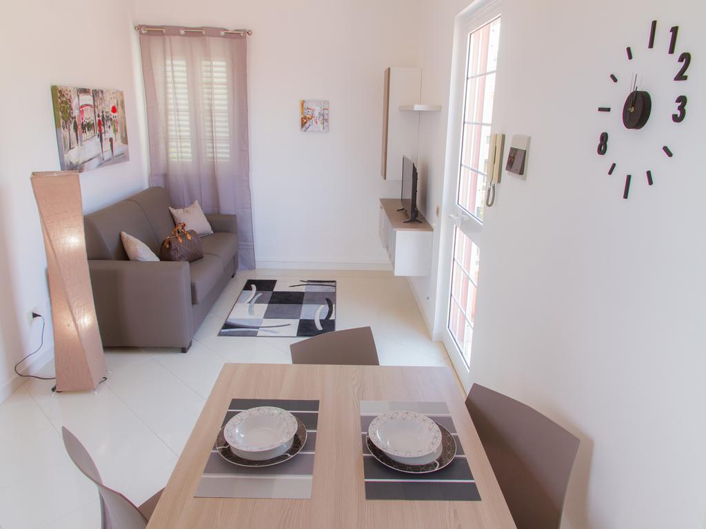 Gelso Bianco Apartments Campofelice Di Roccella Dış mekan fotoğraf