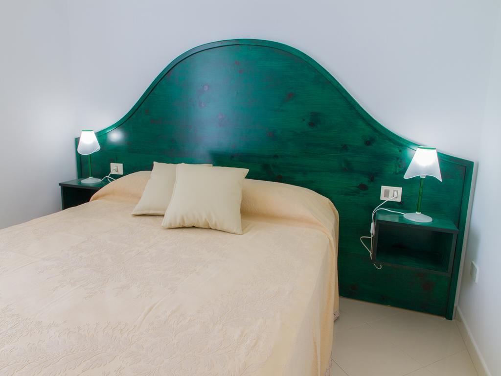 Gelso Bianco Apartments Campofelice Di Roccella Dış mekan fotoğraf